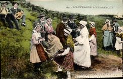 CPA Folklore L'Auvergne Pittoresque 