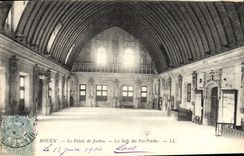 CPA Rouen le Palais de Justice la salle des pas perdus 