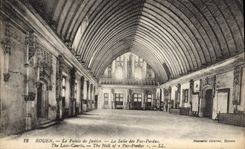 CPA Rouen le Palais de Justice la salle des pas perdus 