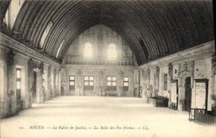 CPA Rouen le Palais de Justice la salle des pas perdus 