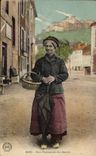 CPA Folklore Une Paysanne du Cantal 