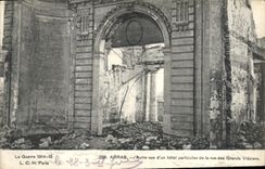 CPA Militaria Arras autre vue d'un hotel particulier de la rue des Grands Vieziers 