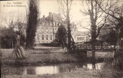 CPA Vannes Le Parc de la Prefecture 