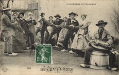 CPA Folklore L'Auvergne pittoresque 