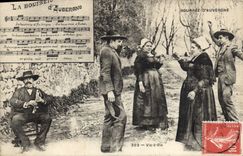 CPA Folklore La Bourreio d'Auberono Bourree d'Auvergne 