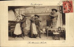 CPA Folklore En Auvergne La Bourree Finale 