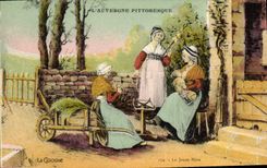 CPA Folklore L'Auvergne Pittoresque La jeune mere 