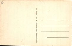 CPA Folklore La Dentelliere au petit chapeau 