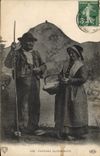 CPA Folklore Paysans Auvergnats 