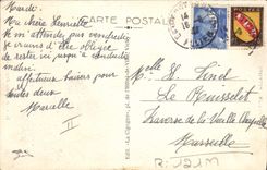 CPA Folklore L'Auvergne Pittoresque une vieille Paysanne 