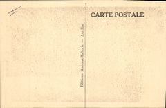 CPA Folklore En Auvergne dans le chemin Creux l'Attente 