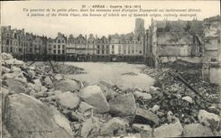 CPA Militaria Arras Guerre 1914 1915 Un quartie de la petite place