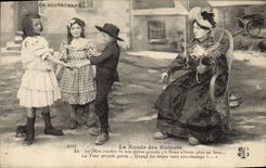 CPA Folklore En bourbonnais la Ronde des Enfants 
