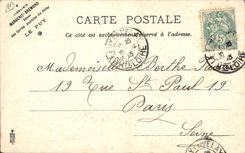 CPA Folklore Environs du Puy.-Type de l'ancien costume de toilette des riches paysannes du Velay (ch