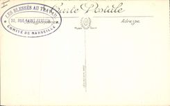 CPA Militaria GUERRE 1914-1916. - Albert Au fond la Basilique intacte  soigneusement respectée par l