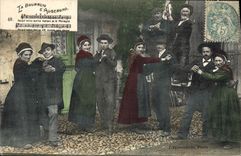 CPA Folklore La bourree