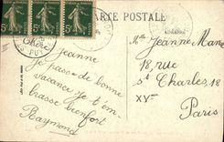 CPA Folklore L'Auvergne Pittoresque.- Gardeuse de Moutons ( sur le talus)