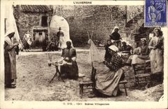CPA Folklore Scènes Villageoises Auvergne