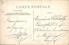 CPA VERSAILLES Palais de Justice et rue Saint-pierre Tramway