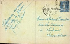 CPA Folklore L'AUVERGNE. - Une Auvergnate