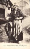 CPA Folklore 1027 L'AUVERGNE- Riche Paysanne