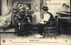 CPA Folklore LE BOURBONNAIS. - Premiers Aveux. Le fuseau tremble et s'arrête ... mais le coeur bat b