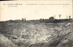 CPA Militaria La Guerre 1914-15-16 En CHAMPAGNE Le FERME D'ALGER aprÃ¨s le terrible bombardement 
