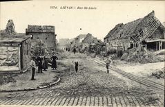 CPA Militaria Lievin Rue St Amee 
