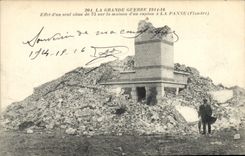 CPA Militaria La Grande Guerre 1914 16 Effet d'un seul obus de 75 sur la maison d'un espion a La Pan