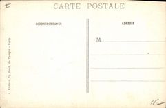 CPA Militaria La Grande Guerre 1914 15 Ecurie Les ruines du Chateau apres le bombardement 