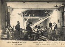 CPA Militaria La Guerre 1914 15 16 Verdun Meuse Interieur du College Buvignier apres les terribles b