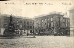 CPA Militaria La Guerre 1914 15 Reims Place Royale 