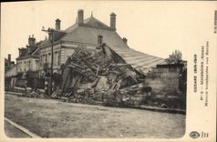 CPA Militaria Guerre 1914 1916 Soissons Aisne Maison bomnardee rue Racine 