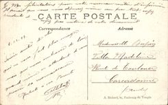 CPA Militaria Guerre de 1914 Aspect d'une rue de Reims apres le bombardement