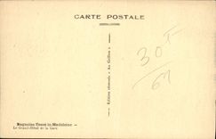 CPA Bagnoles Tesse la Madeleine Le Grand Hotel et la Gare 