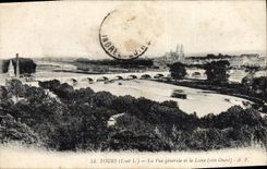 CPA Tours La Vue generale et la Loire 