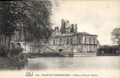 CPA Palais de Fontainebleau L'Etang et l'Ancien Theatre 