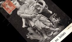 CPA Gloire a nos soldats Militaria