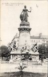 CPA Lyon Statue de la Republique Place Carnot