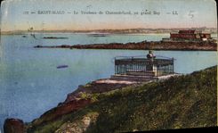 CPA Saint Malo Le Tombeau de Chateaubriand au grand Bey 