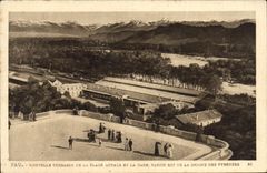 CPA Nouvelle Terrasse De la Place Royale et la Gare Partie est de la Chaine des Pyrenees 
