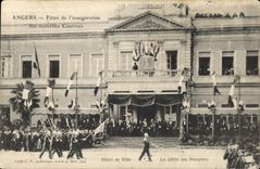 CPA Angers de l'inauguration des nouvelles Casernes 