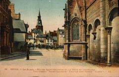 CPA Dinan La Place L'Eglise Saint Sauveur et la Tour de l'Horloge 