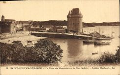 CPA Saint Servan sur mer Le Poste des Douaniers et le Port Solidor Solidor Harbour 