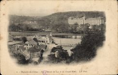 CPA Bagnoles de l'Orne Vue generale du Lac et du Grand Hotel 