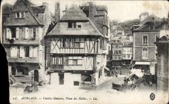 CPA Morlaix Vieilles Maissons Place des Halles 