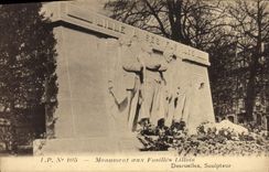 CPA Monument aux Fusilles Lillois Des ruelles Sculpteur 