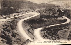 CPA Les Alpes Pittoresques Lacets a la descente du Col de Vars sur Guillestre 