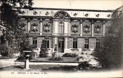 CPA Douai Le Musee 