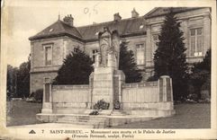 CPA Saint Brieuc Monument aux morts et le Palais de Justice 